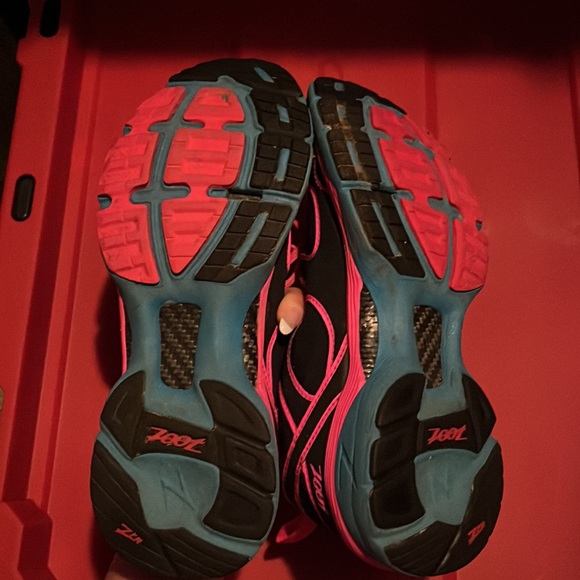 Zeet Running Shoes - Picture 3 of 3